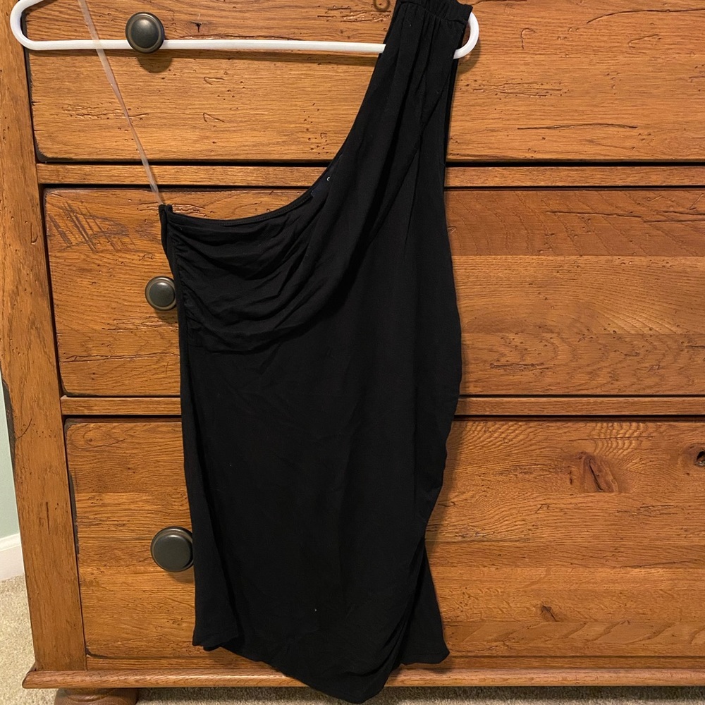 One shoulder tank